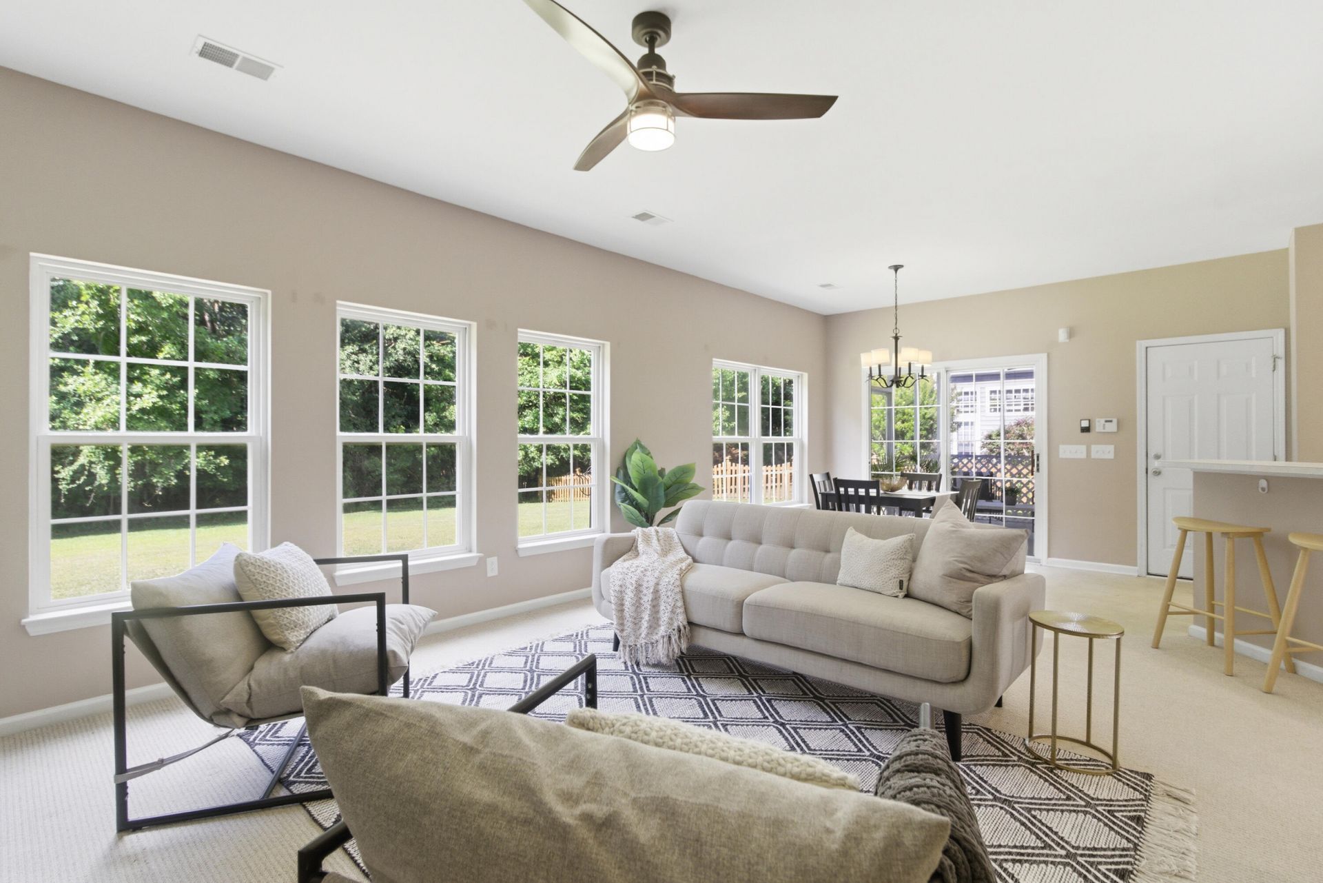 1368 Ashley Garden Boulevard Photo 12