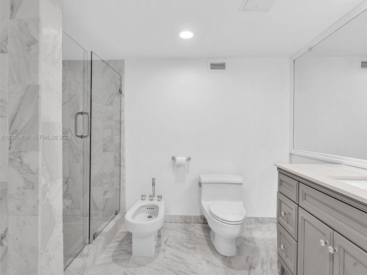 825 Brickell Bay Dr, Unit 2048, Miami, FL 33131 Photo