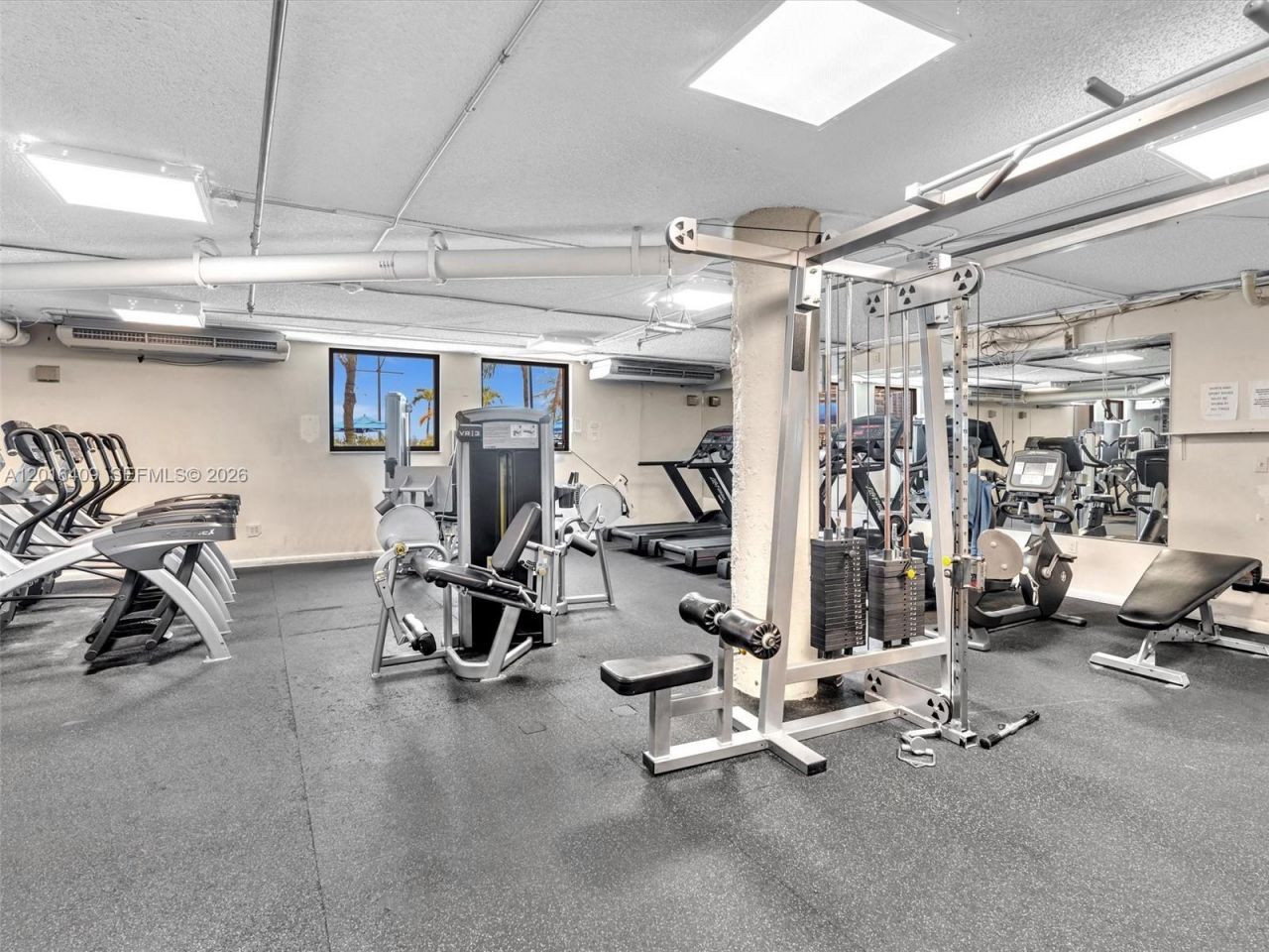 825 Brickell Bay Dr, Unit 2048, Miami, FL 33131 Photo