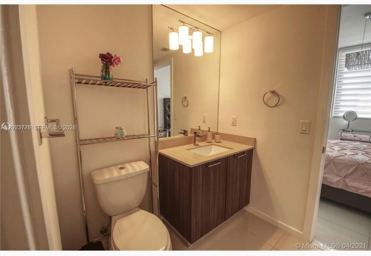 5300 Paseo Blvd  Unit 401 , Unit 401, Doral, FL 33166 Photo