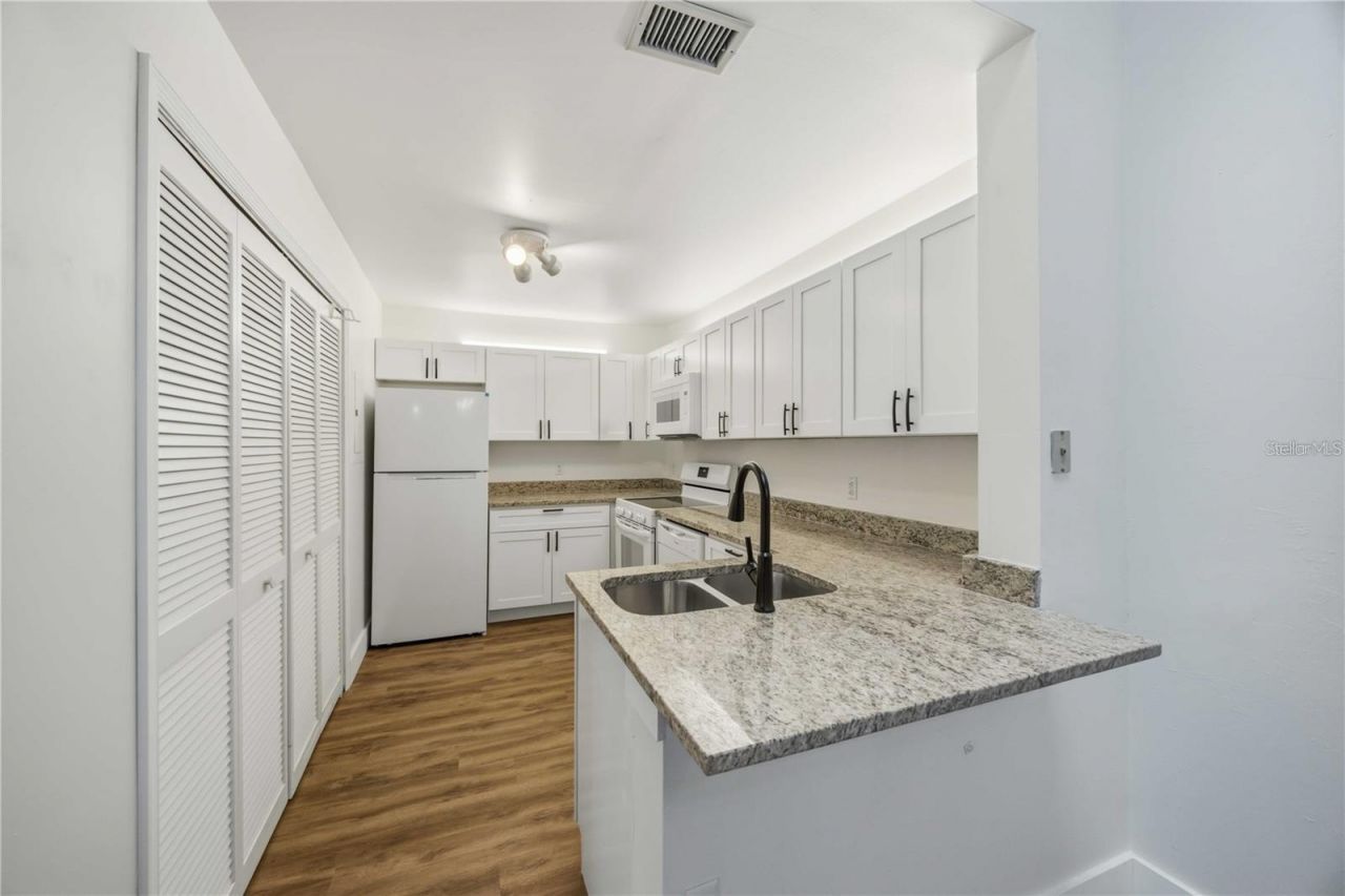 3300 Loveland Boulevard , Unit 2501, Punta Gorda, FL 33980 Photo