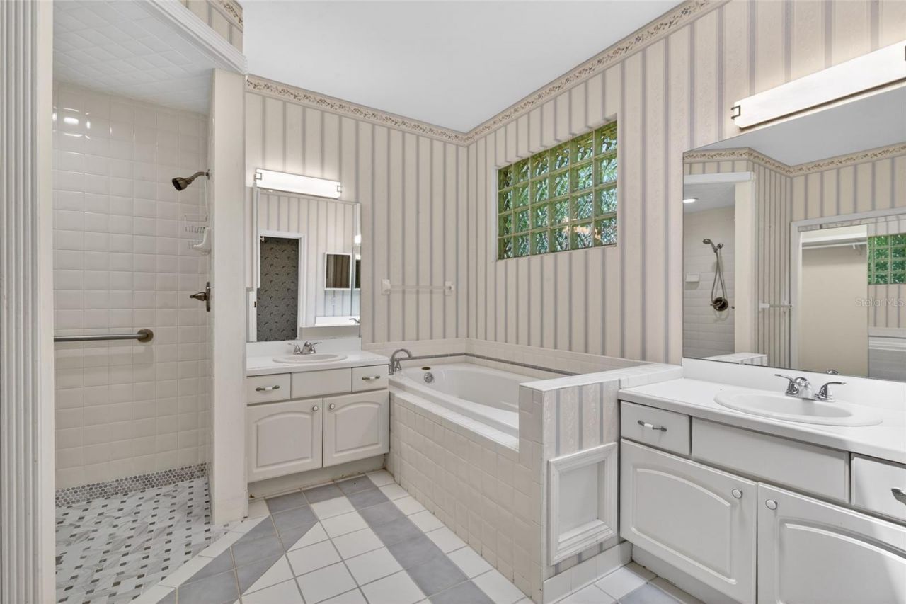 9626 SW 53rd Road , Gainesville, FL 32608 Photo