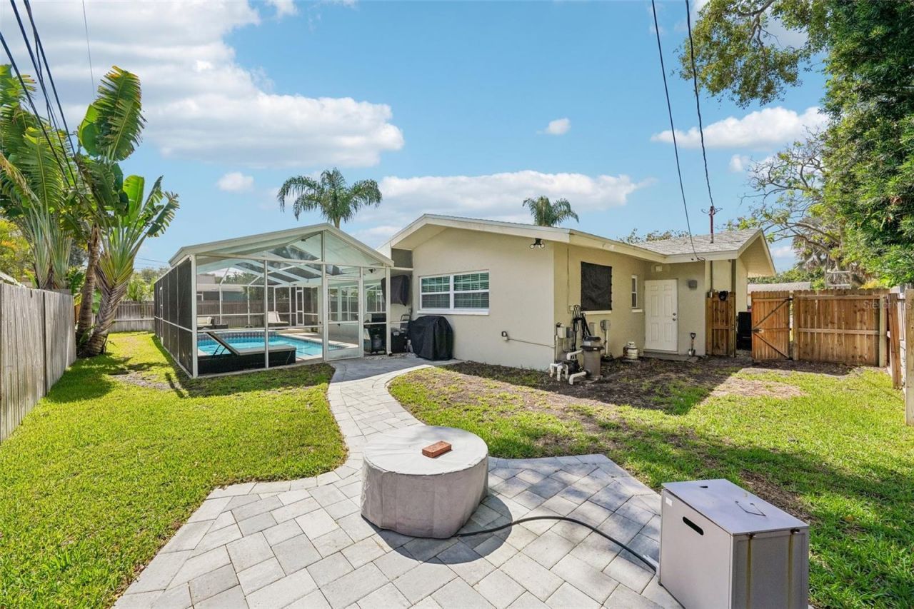 1862 Francis Drive, Clearwater, FL 33763 Photo