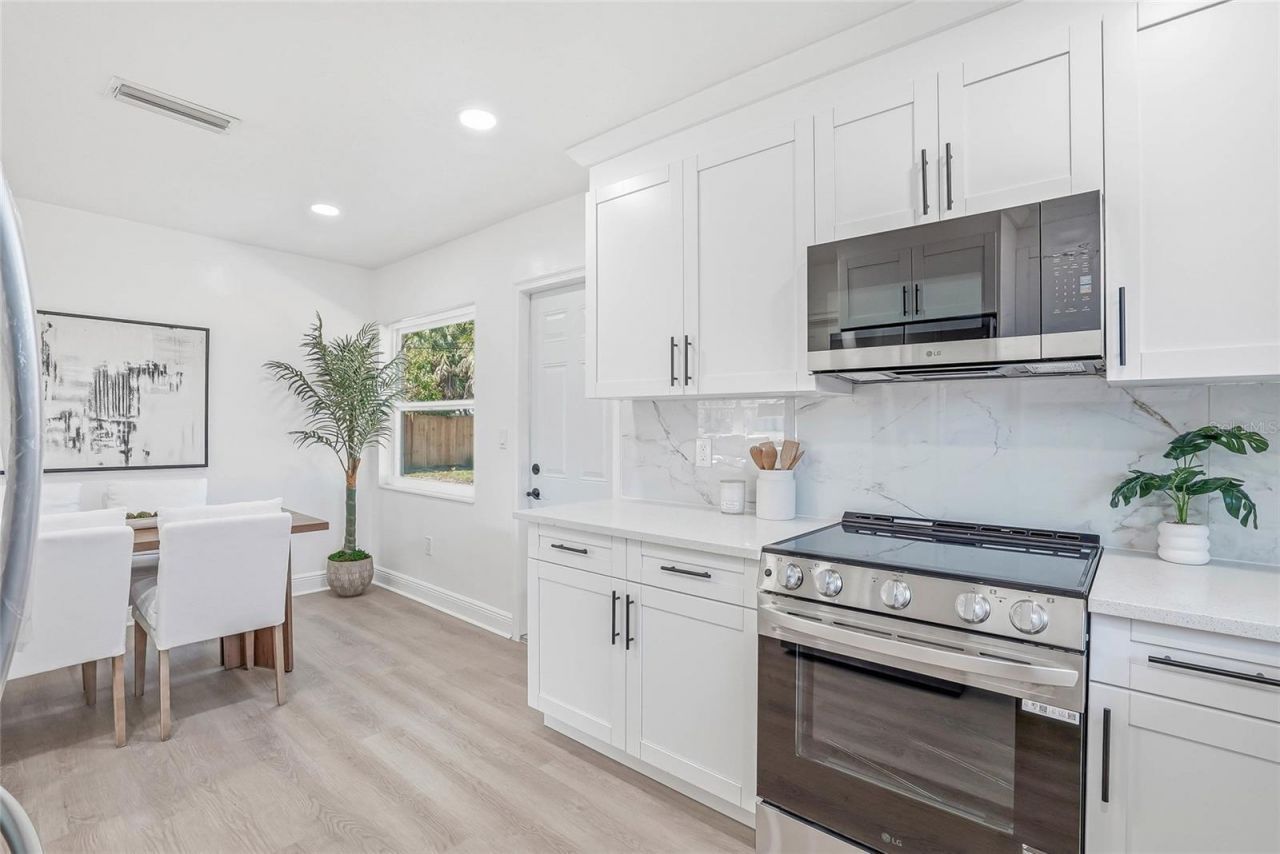4720 Mohegan Road , Saint Petersburg, FL 33708 Photo