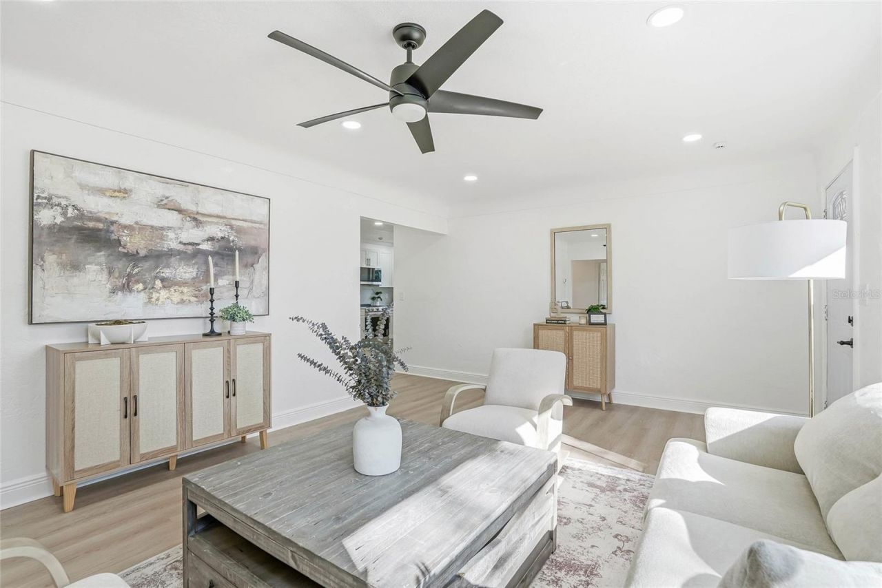 4720 Mohegan Road , Saint Petersburg, FL 33708 Photo