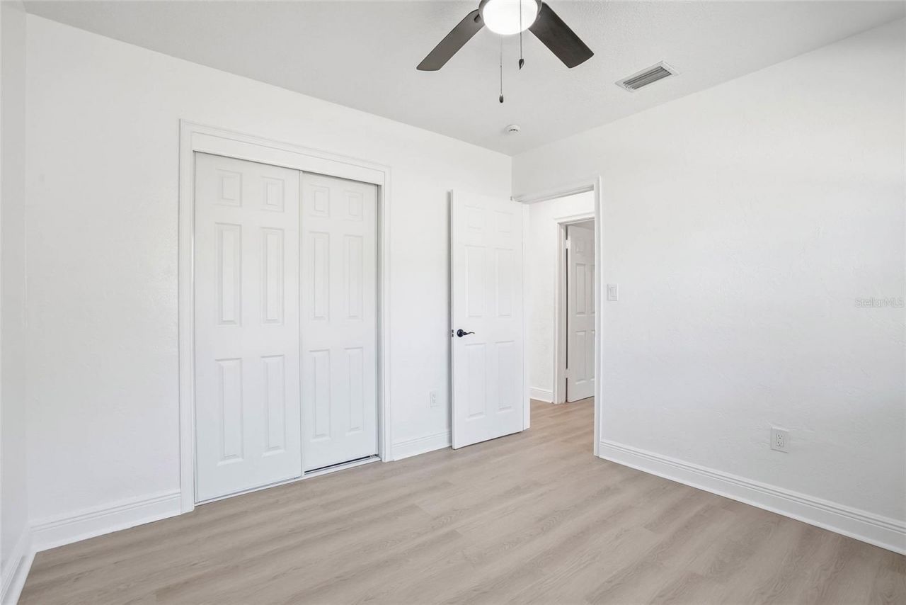 4720 Mohegan Road , Saint Petersburg, FL 33708 Photo