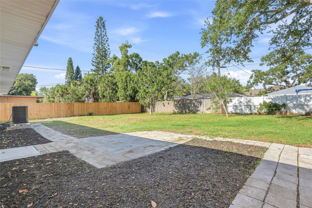 4720 Mohegan Road , Saint Petersburg, FL 33708 Photo