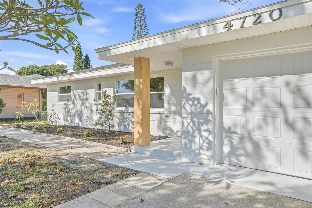 4720 Mohegan Road , Saint Petersburg, FL 33708 Photo