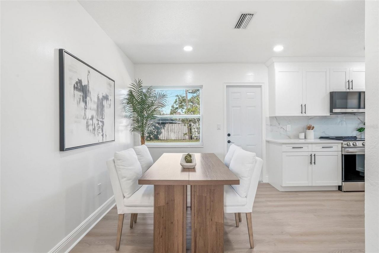 4720 Mohegan Road , Saint Petersburg, FL 33708 Photo