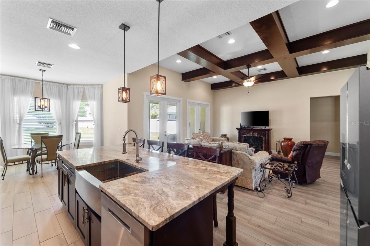 315 S Glen Arven Avenue , Tampa, FL 33617 Photo