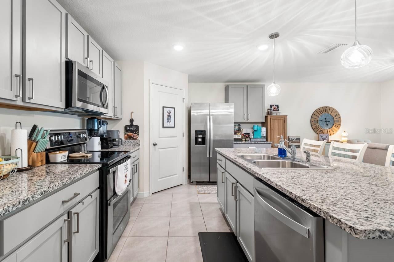 1911 Blue Stream Street, Ruskin, FL 33570 Photo