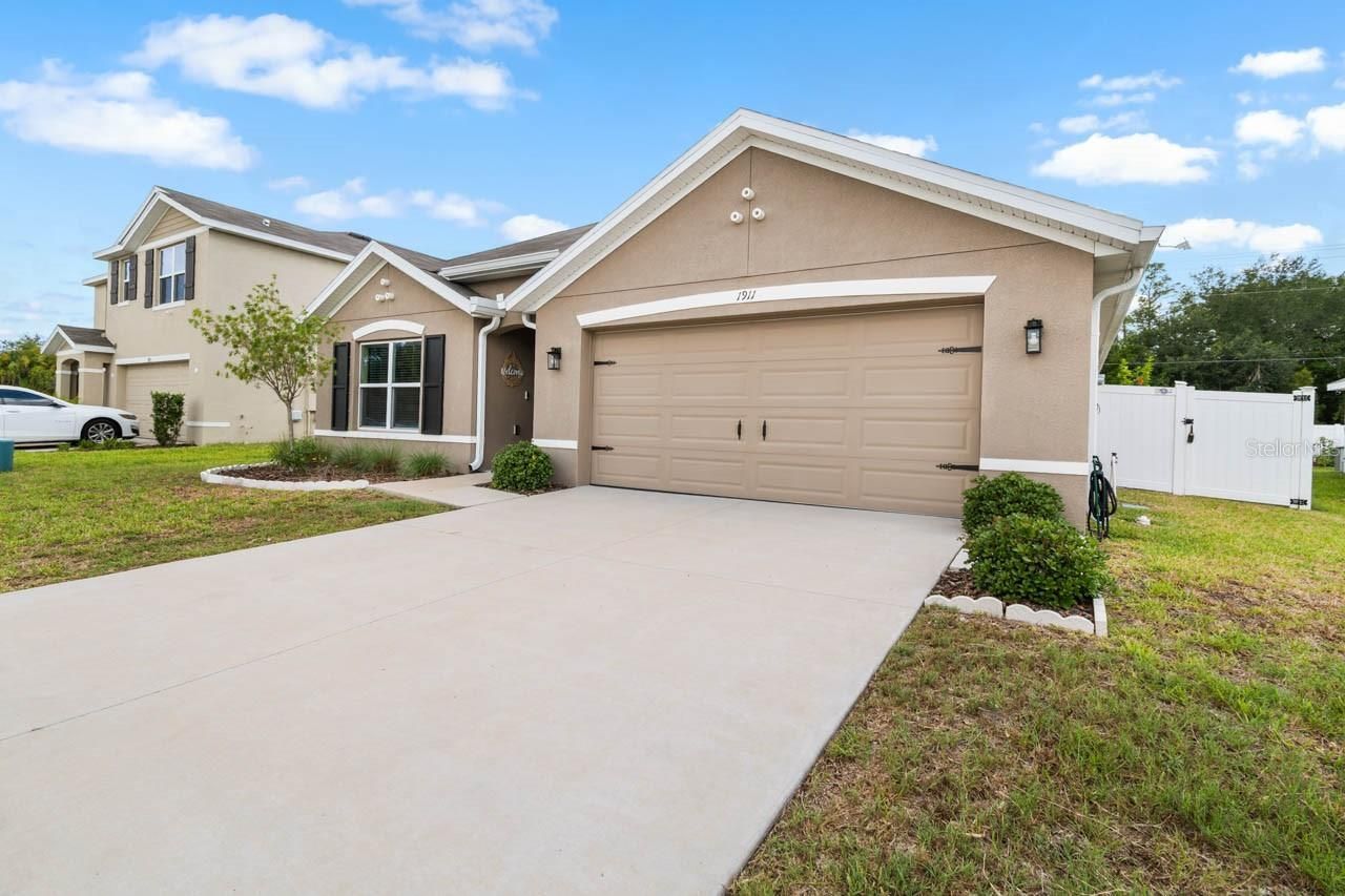 1911 Blue Stream Street, Ruskin, FL 33570 Photo
