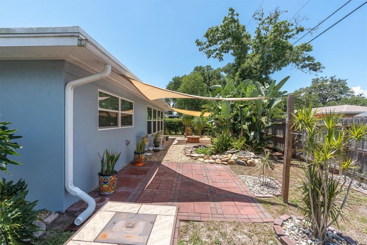 1936 Nugget Drive , Clearwater, FL 33755 Photo