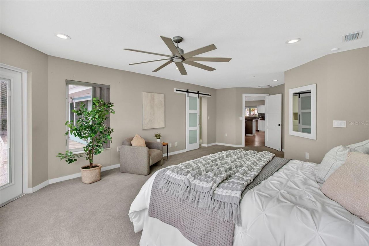 1260 81st Street S, Saint Petersburg, FL 33707 Photo