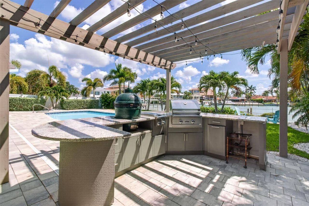 1260 81st Street S, Saint Petersburg, FL 33707 Photo