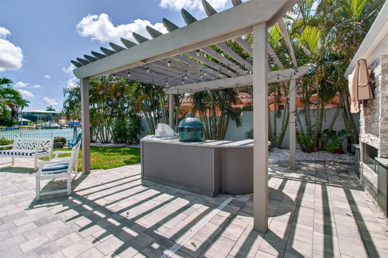 1260 81st Street S, Saint Petersburg, FL 33707 Photo