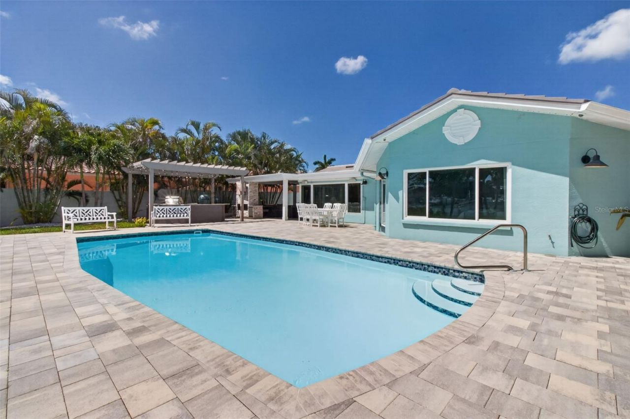 1260 81st Street S, Saint Petersburg, FL 33707 Photo