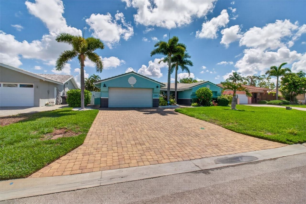 1260 81st Street S, Saint Petersburg, FL 33707 Photo