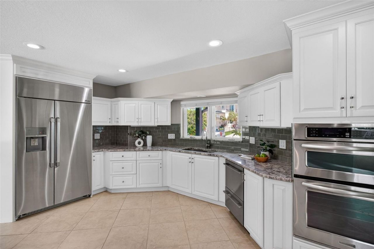 1260 81st Street S, Saint Petersburg, FL 33707 Photo