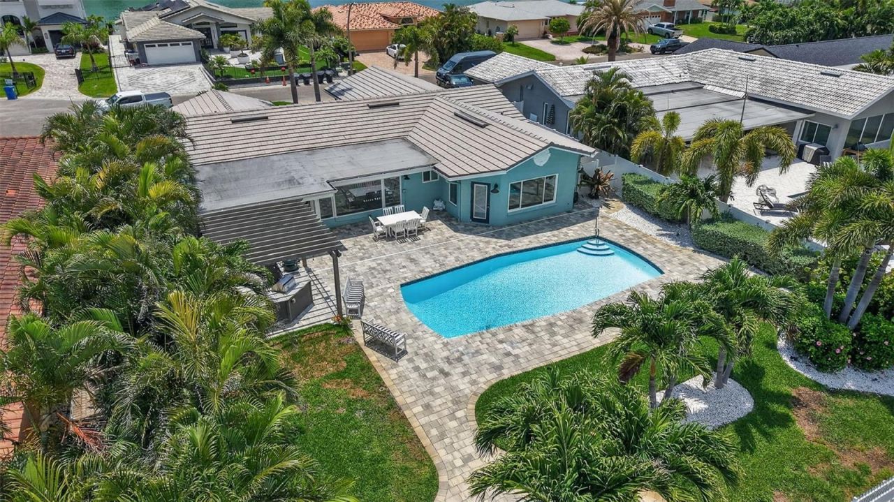 1260 81st Street S, Saint Petersburg, FL 33707 Photo