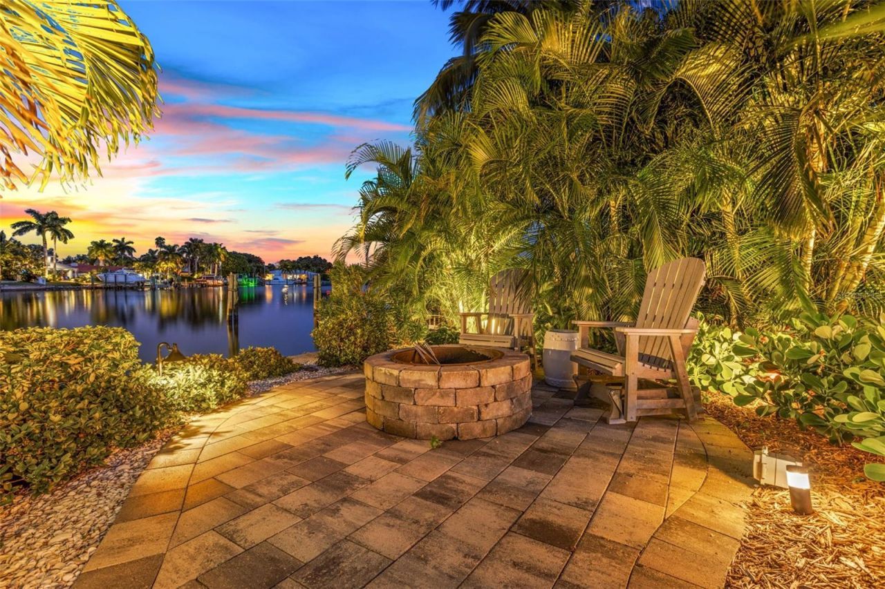 1260 81st Street S, Saint Petersburg, FL 33707 Photo