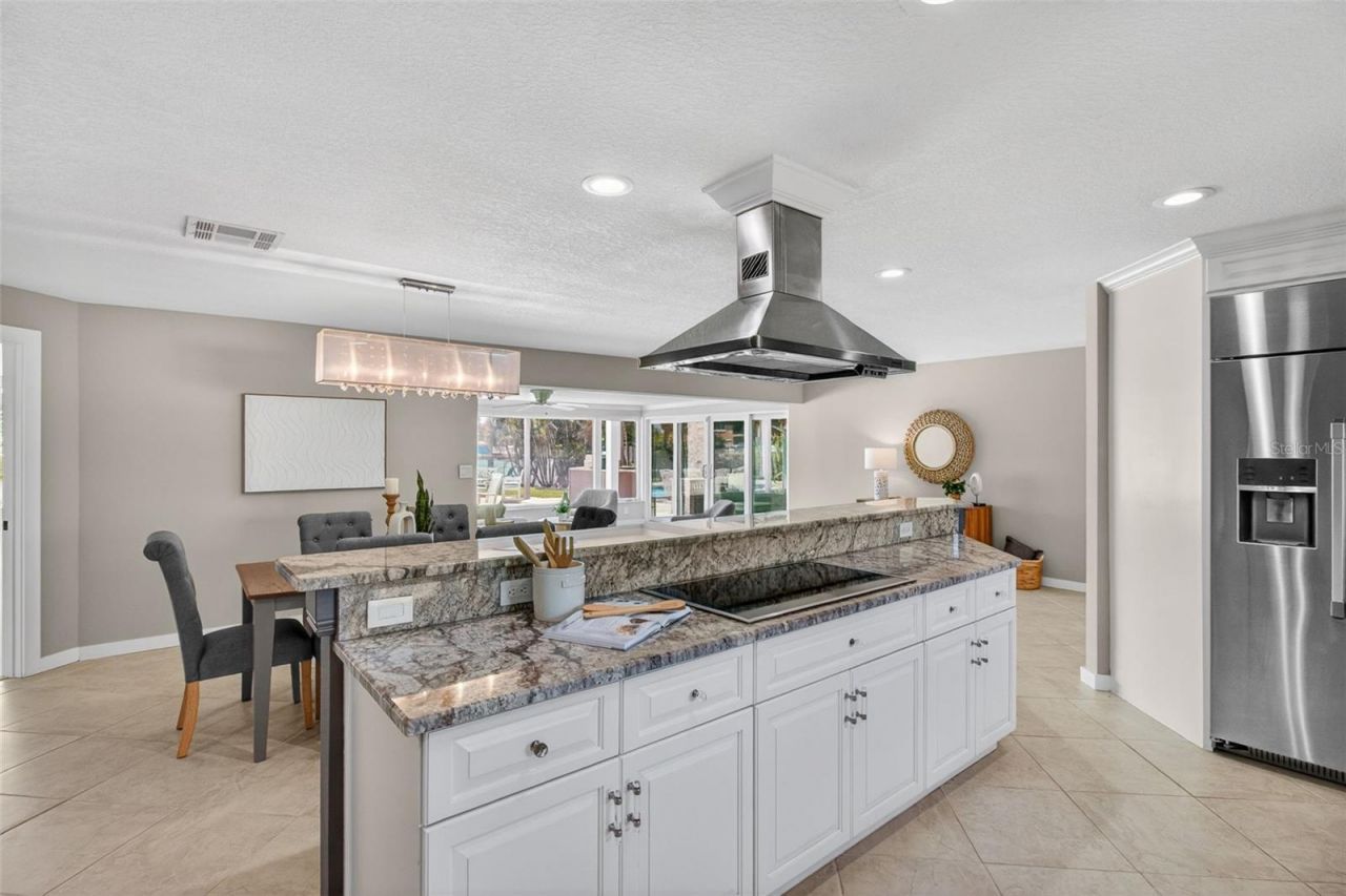1260 81st Street S, Saint Petersburg, FL 33707 Photo