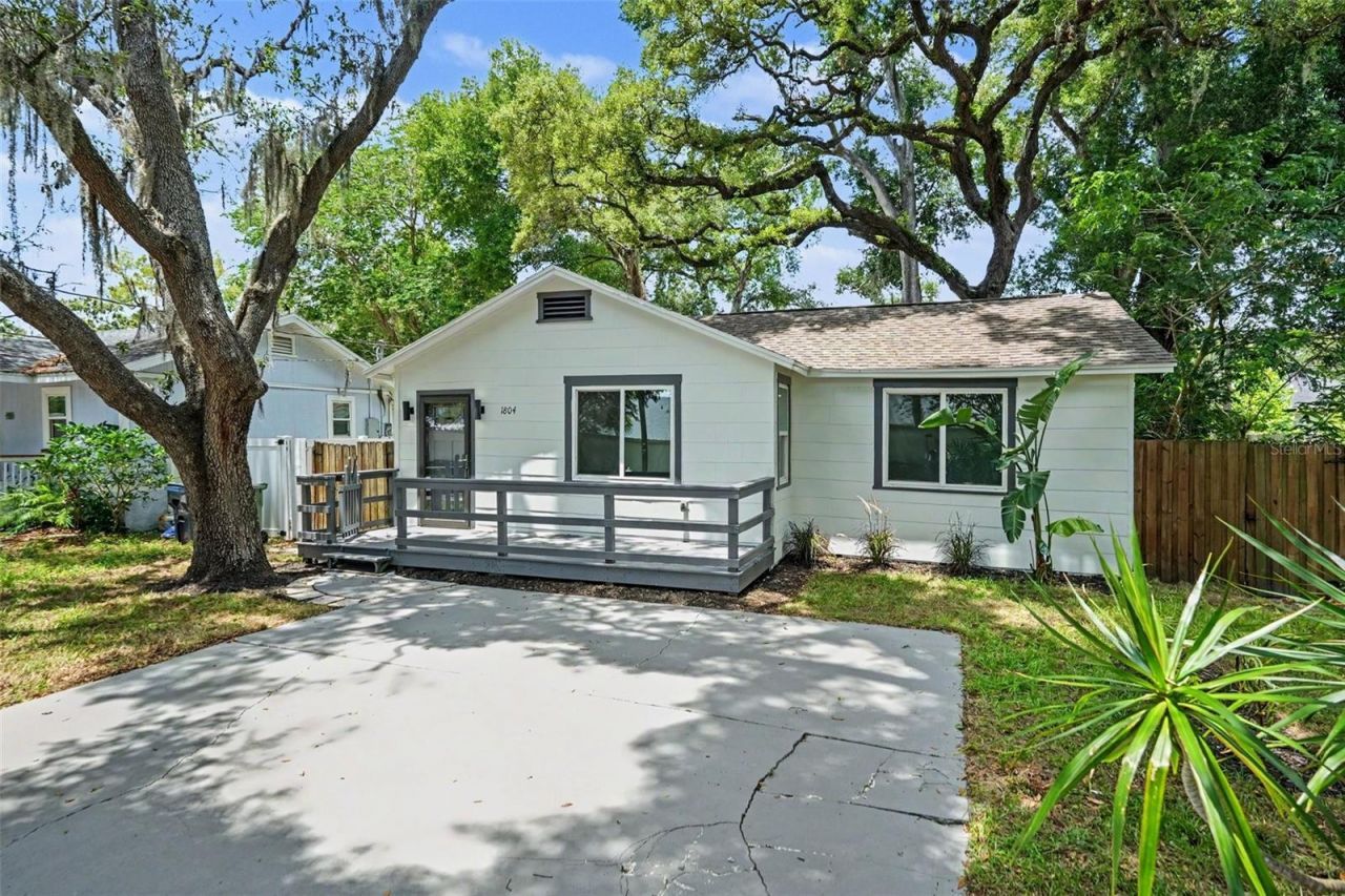 1804 E Comanche Ave , Tampa, FL 33610 Photo