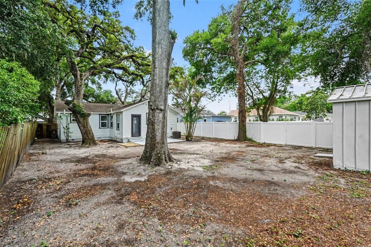 1804 E Comanche Ave , Tampa, FL 33610 Photo
