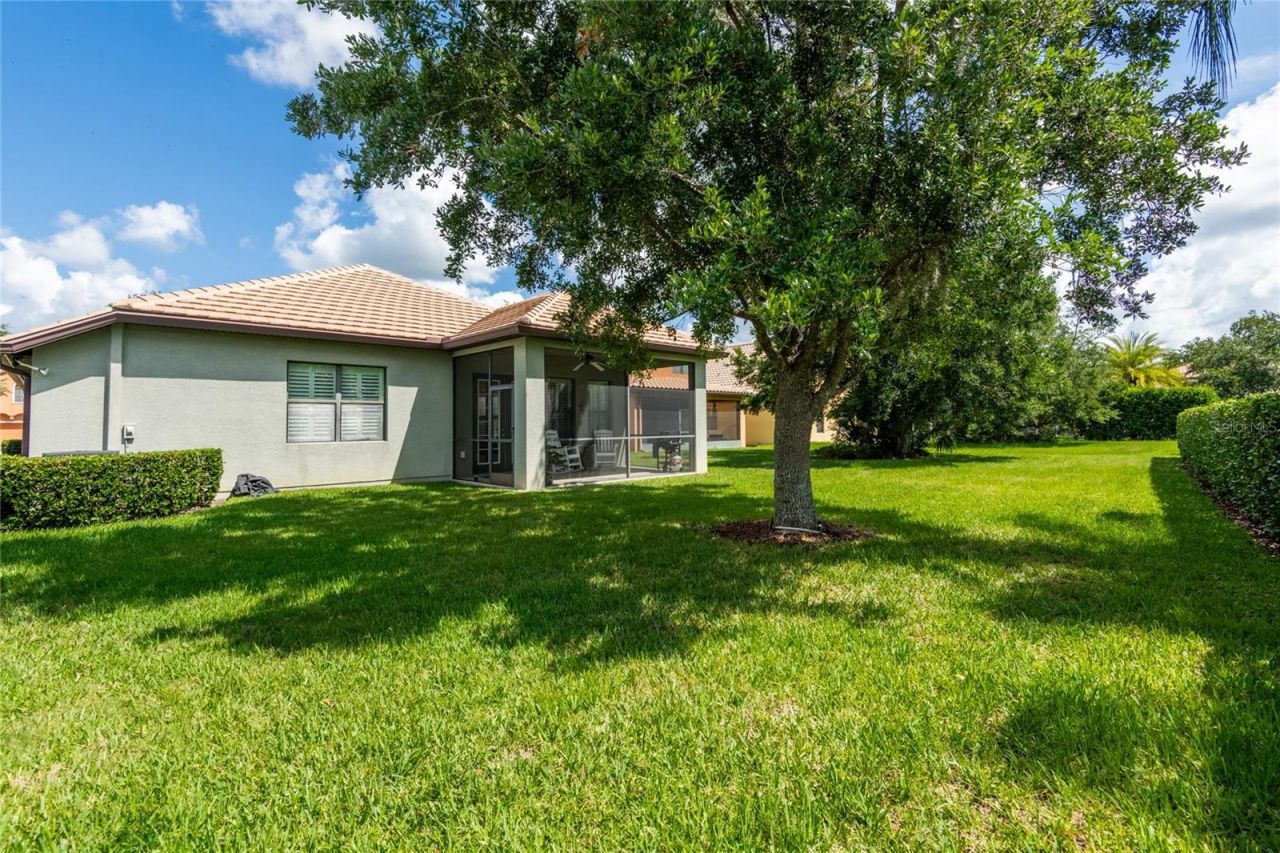 20305 Ash Grove Lane , Tampa, FL 33647 Photo