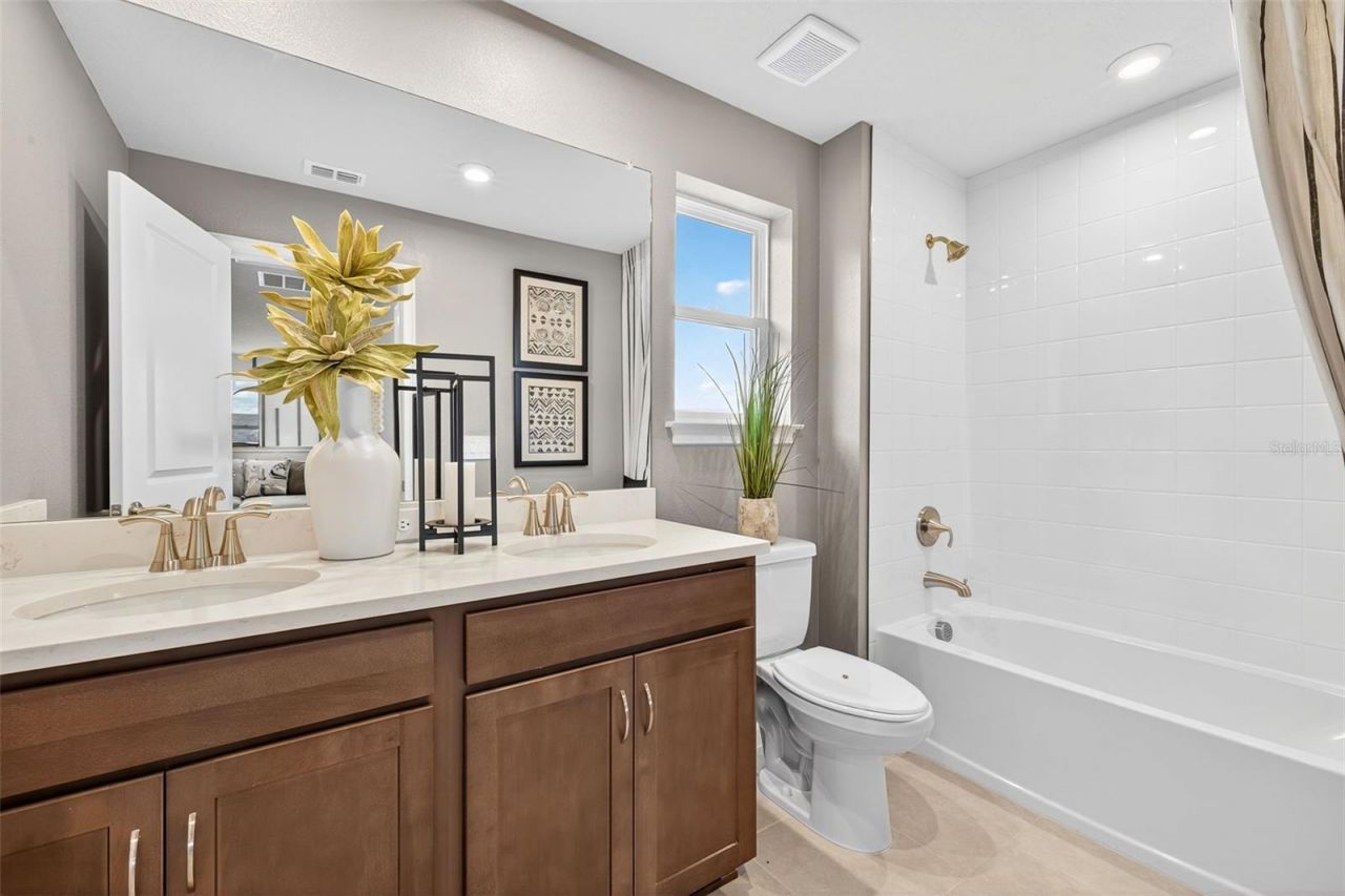 1762 Soaring Vida Street, Palmetto, FL 34221 Photo