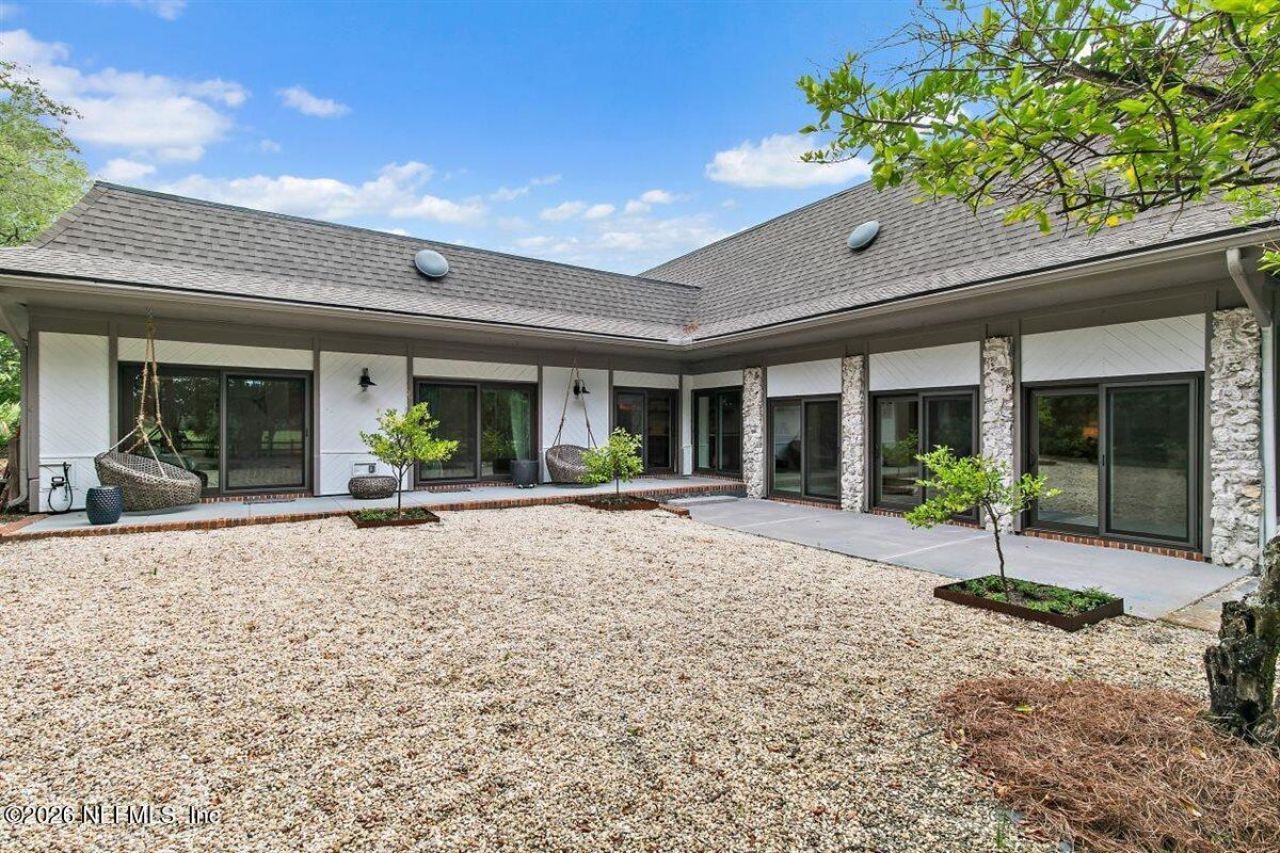 7575 Hollyridge Road, Jacksonville, FL 32256 Photo
