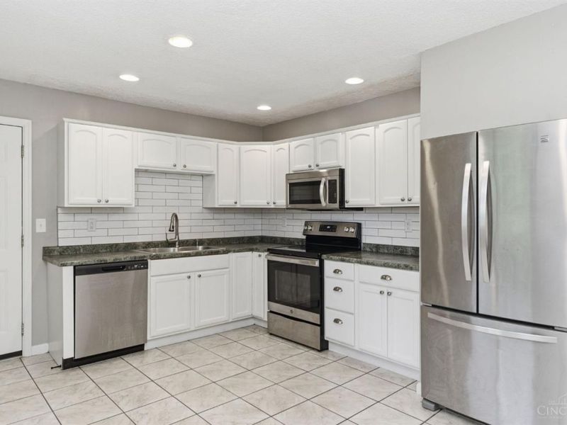 5737 Liberty Fairfield Road, Fairfield Twp, OH 45011 Photo 21