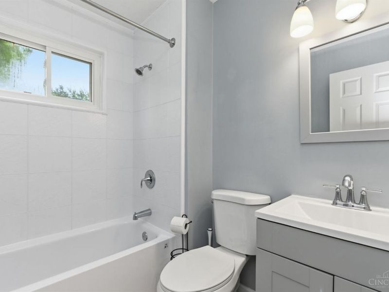 5737 Liberty Fairfield Road, Fairfield Twp, OH 45011 Photo 30