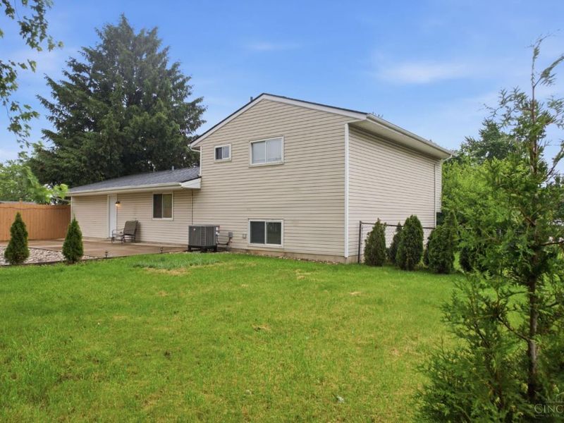 5737 Liberty Fairfield Road, Fairfield Twp, OH 45011 Photo 9