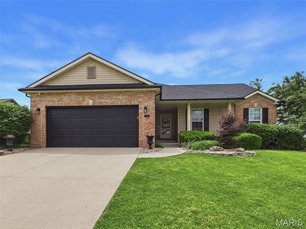 2532 Spyglass Court , Edwardsville, IL 62025