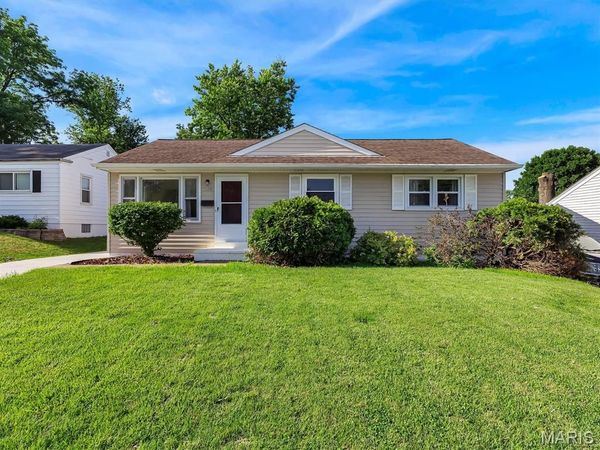 9108 Fayette Avenue, St Louis, MO 63123