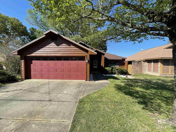 13 Parma Drive, Daphne, AL 36526