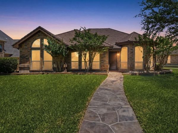3220 Evan Drive, Hurst, TX 76054