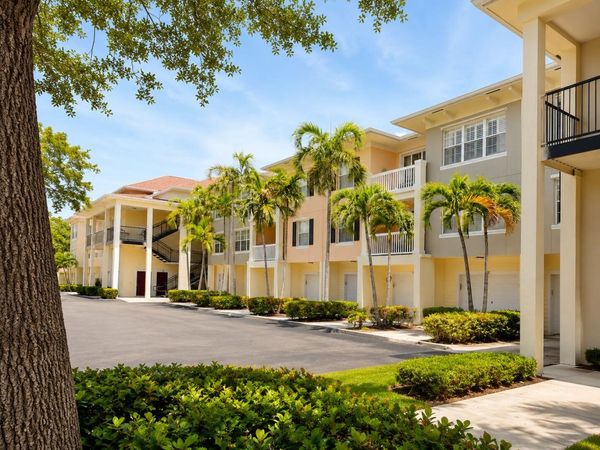 224 Murcia Drive, Unit 211, Jupiter, FL 33458