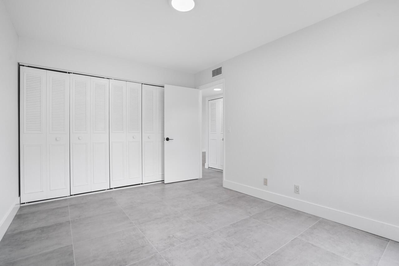 737 Nantucket Circle, Unit B, Lake Worth, FL 33467 Photo