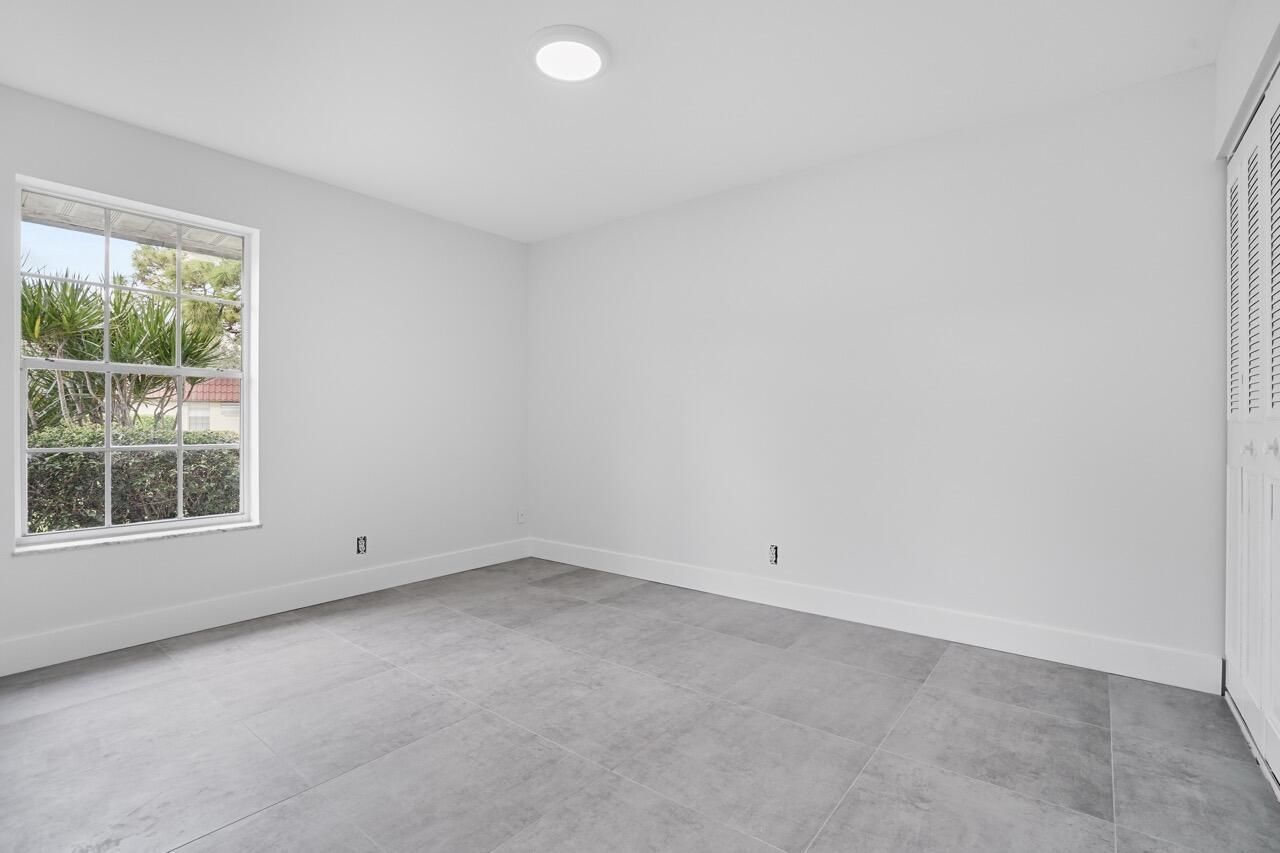 737 Nantucket Circle, Unit B, Lake Worth, FL 33467 Photo