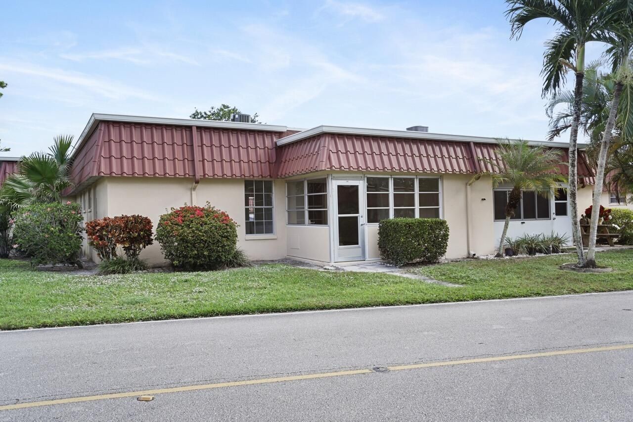 737 Nantucket Circle, Unit B, Lake Worth, FL 33467 Photo