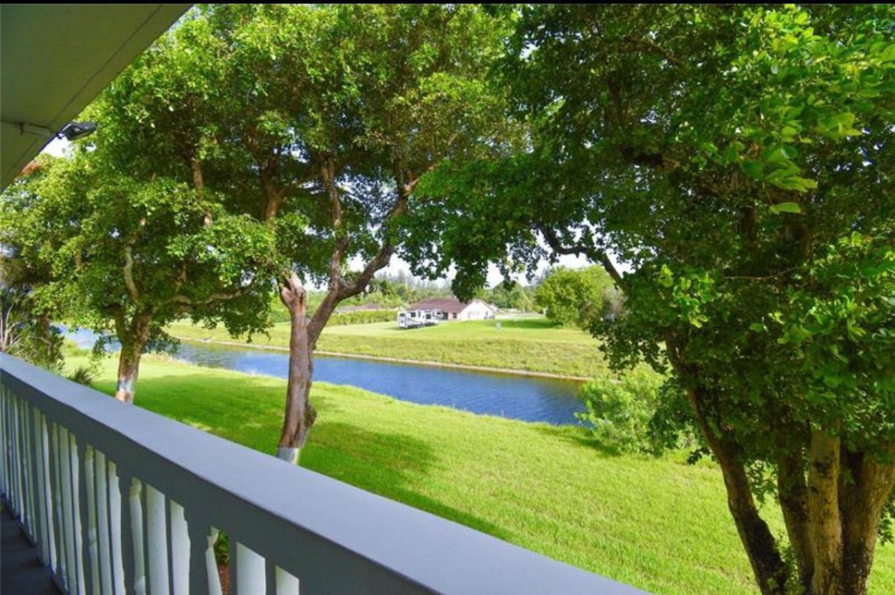 9880 Marina Boulevard, Unit 1520, Boca Raton, FL 33428 Photo