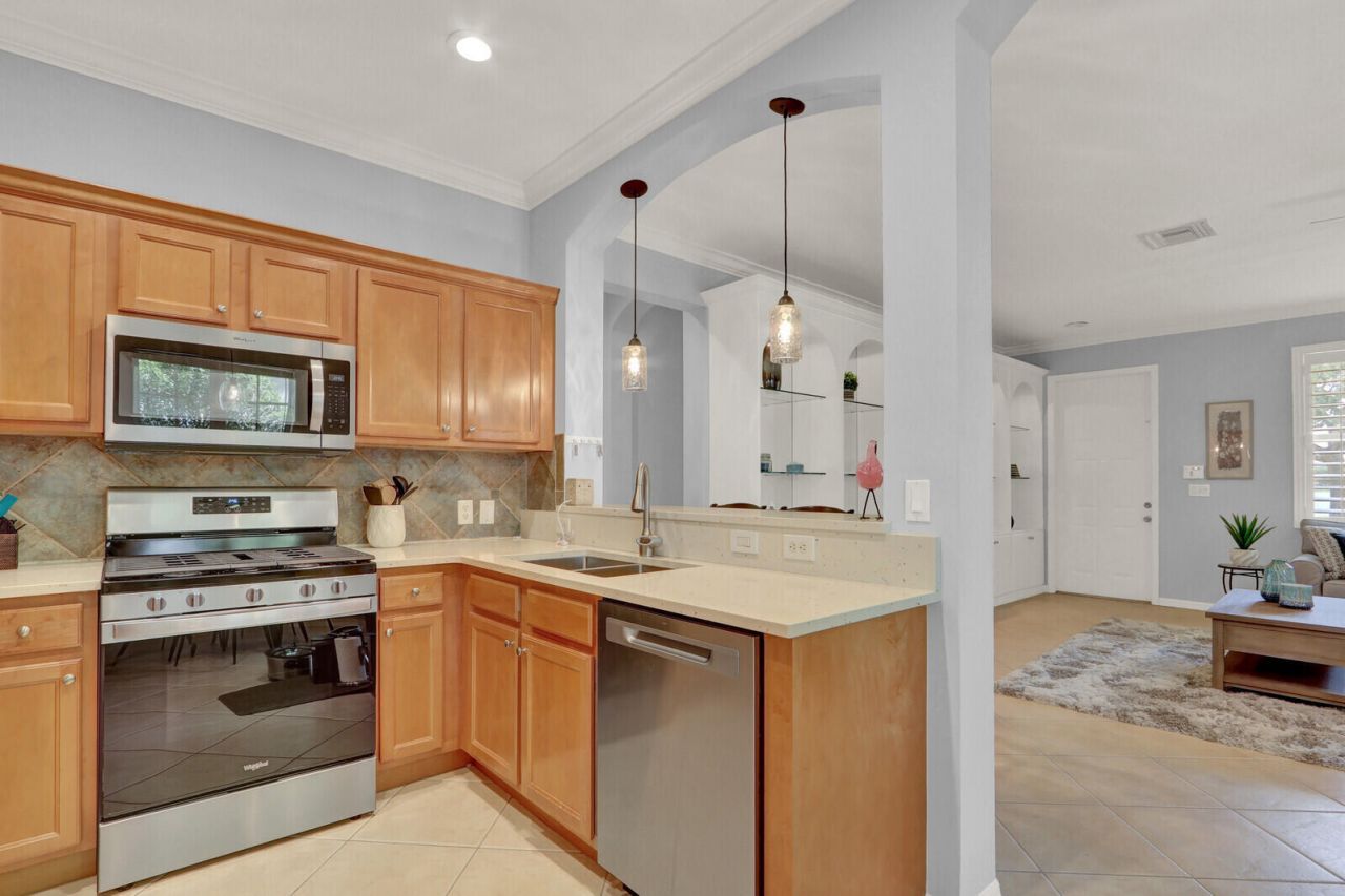 196 Evergrene Parkway, Palm Beach Gardens, FL 33410 Photo