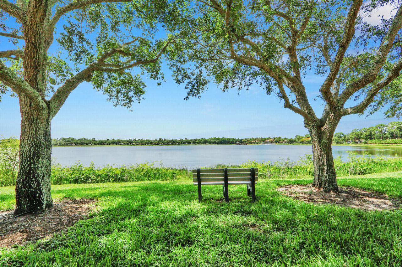 196 Evergrene Parkway, Palm Beach Gardens, FL 33410 Photo