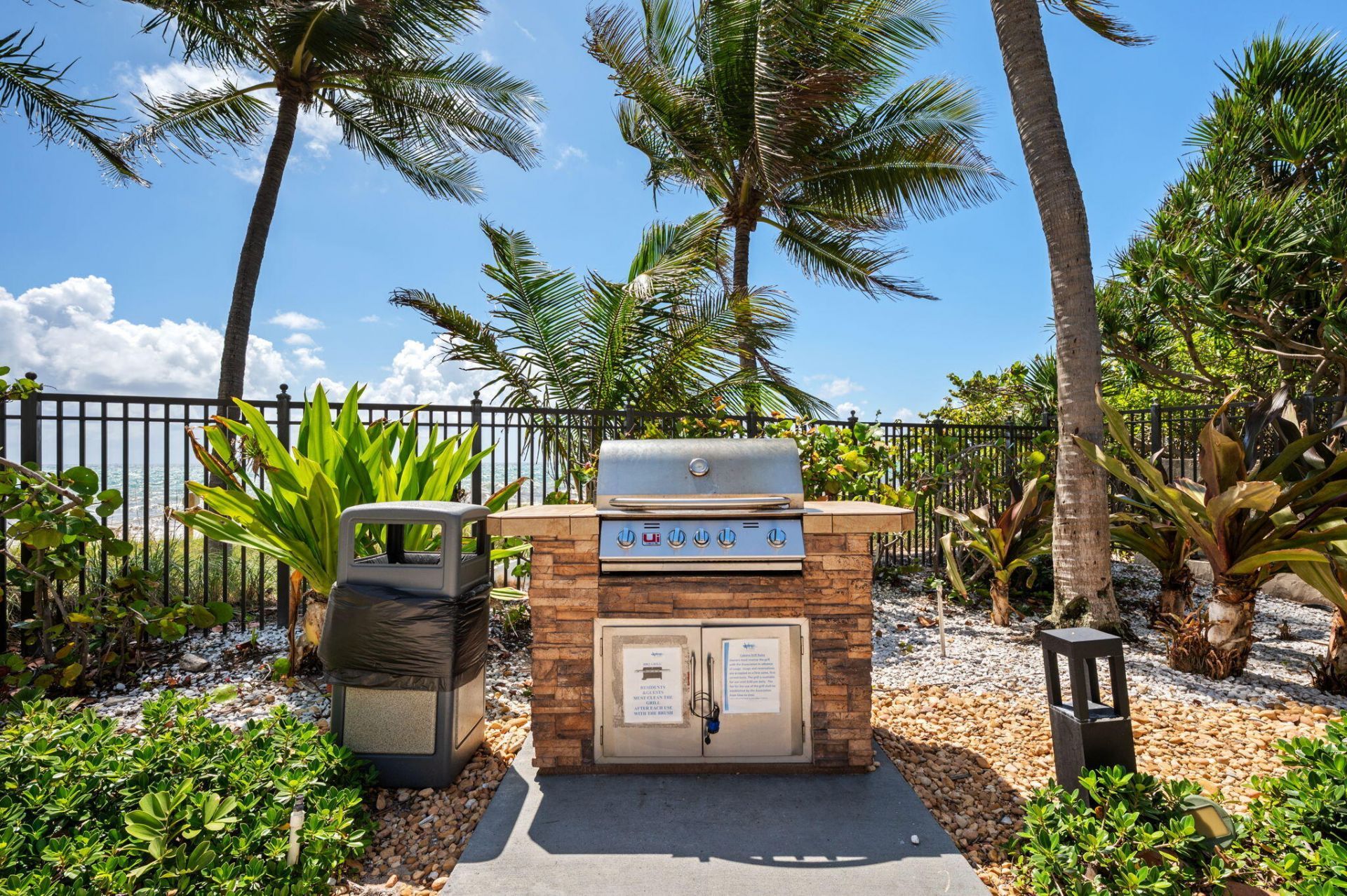 2001 N Ocean Boulevard, Unit 304, Fort Lauderdale, FL 33305 Photo