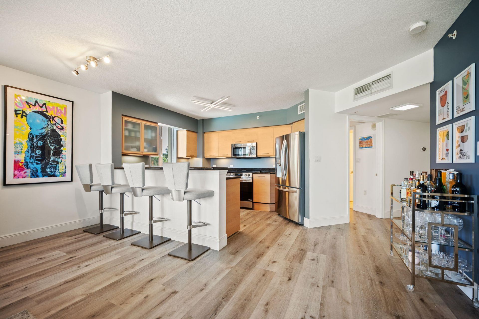 2001 N Ocean Boulevard, Unit 304, Fort Lauderdale, FL 33305 Photo