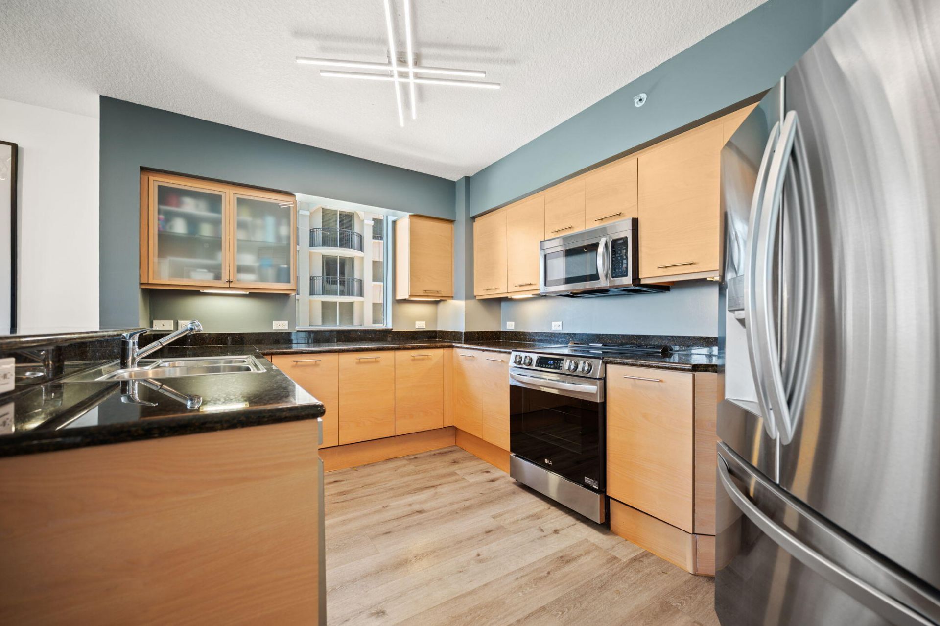 2001 N Ocean Boulevard, Unit 304, Fort Lauderdale, FL 33305 Photo