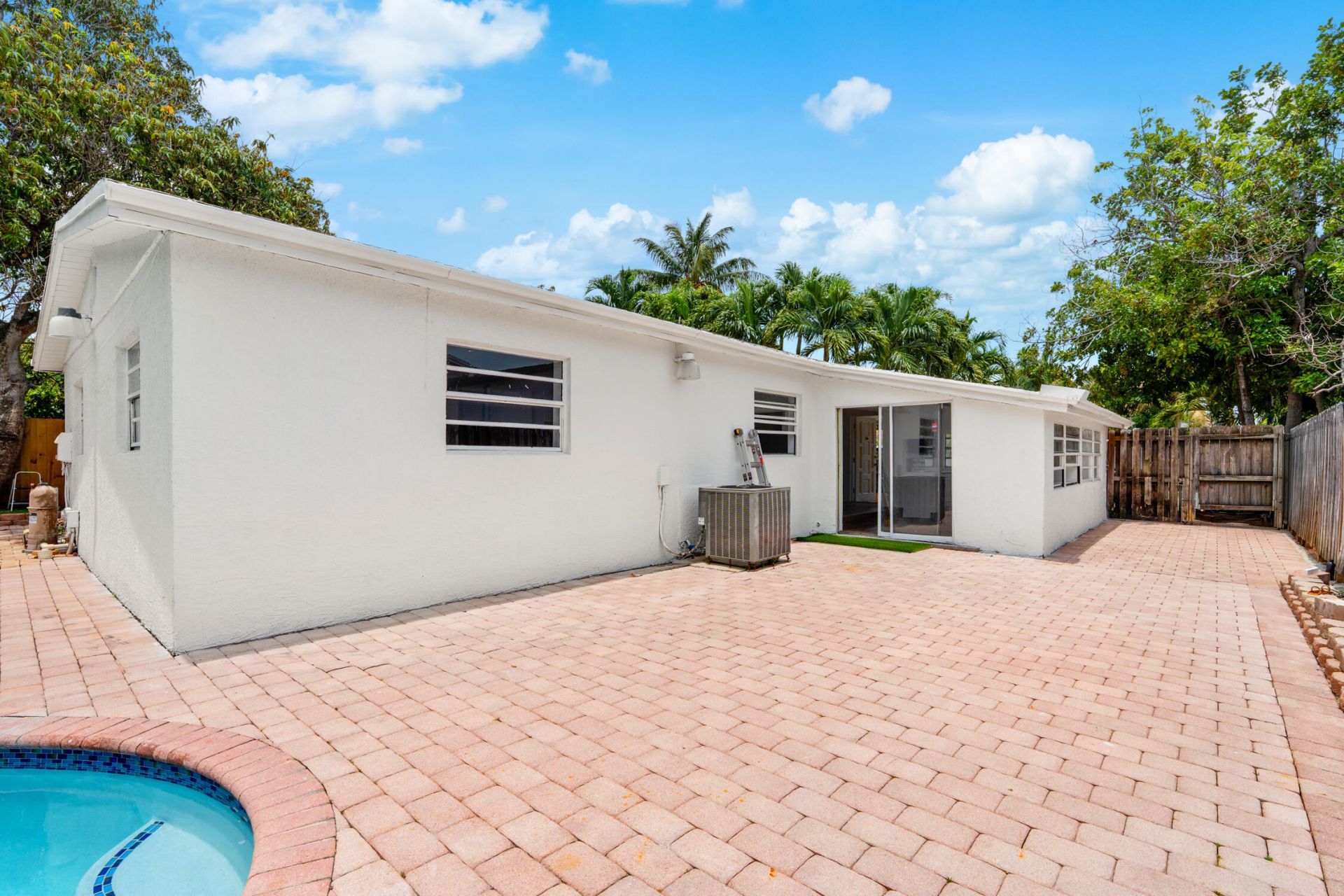 340 NE 26th Court, Pompano Beach, FL 33064 Photo