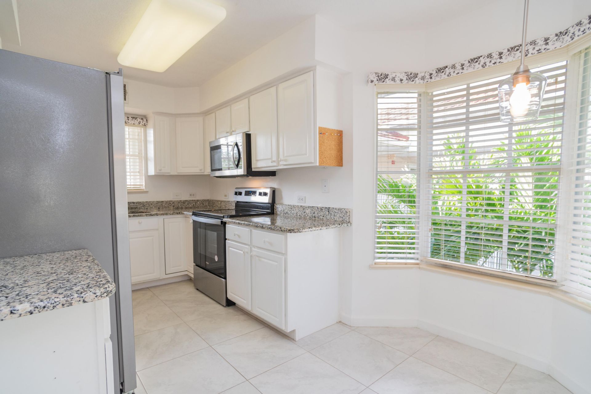 300 Grand Royale Circle, Unit 204, Vero Beach, FL 32962 Photo